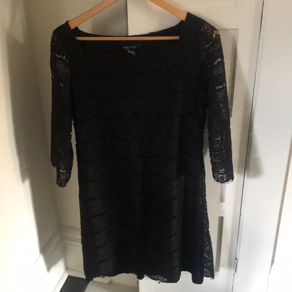 Black lace dress